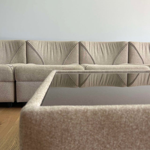 Vintage Modular Armchairs and Coffee Table in Beige and Brown Wool, Germany, 1970s, Set of 6 For Sale - Image 17 of 18