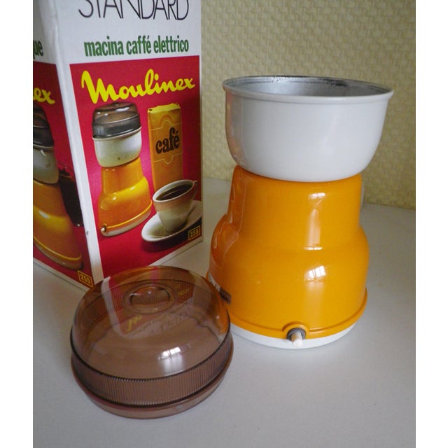 Metal Electric Coffee Grinders from Peugeot and Moulinex, 1970s, Set of 2 For Sale - Image 7 of 18