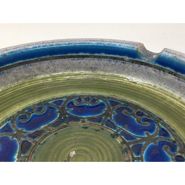 Museum-Grade Mid-Century Modern Italian Ceramic Bitossi for Raymor Sgraffito Bowl For Sale - Image 10 of 11
