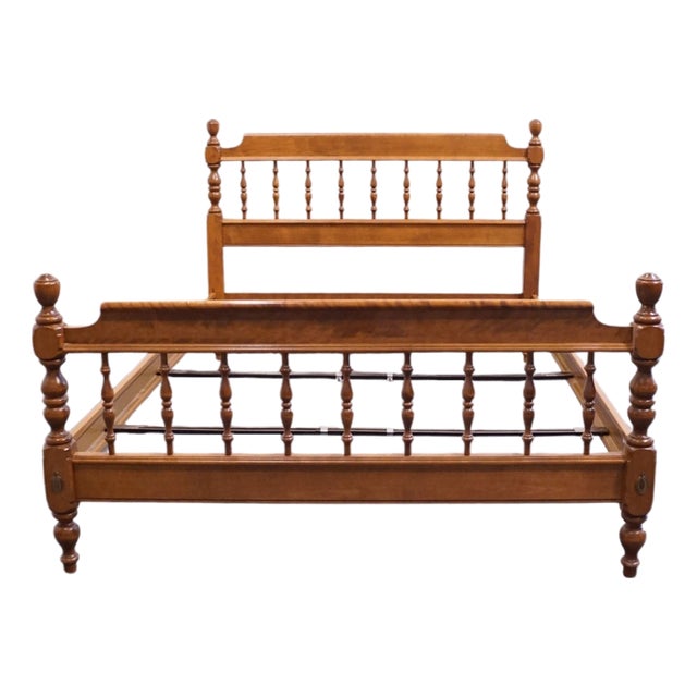 Ethan Allen Heirloom Nutmeg Maple Colonial Early American Full Size Spindle Bed 10-5653 For Sale