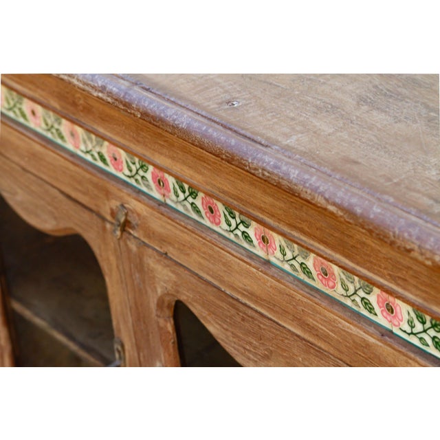 Early 20th Century Early 20th Century Scalloped Tile & Glass Colonial Console For Sale - Image 5 of 9