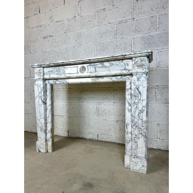 Louis XVI White Marble Chimney, 1890s For Sale - Image 3 of 17