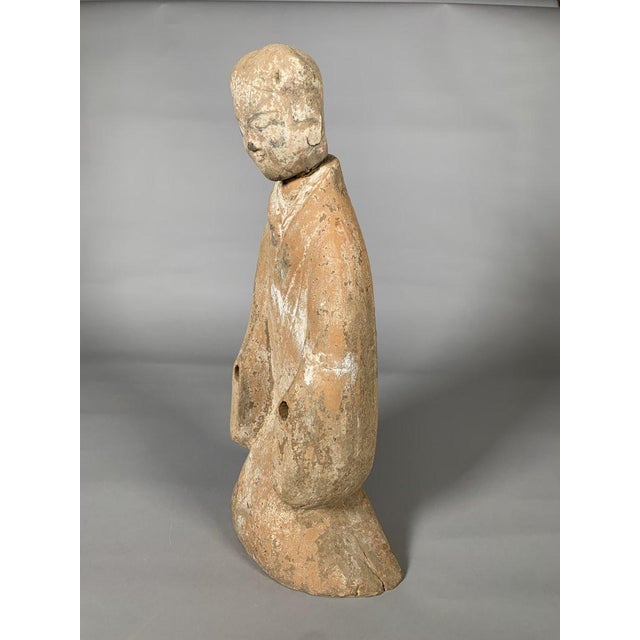 Terracotta sculpture of a court lady, Han Dynasty, 206 BC-220 AD, Mingqi, China, archaeology For Sale - Image 4 of 9