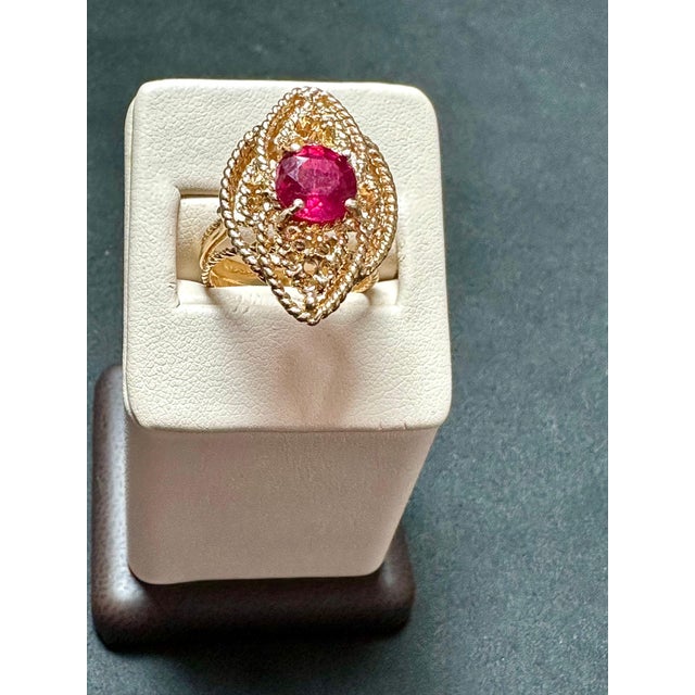 2 Carat Treated Round Ruby 14 Karat Yellow Gold Cocktail Ring, Vintage For Sale - Image 14 of 18