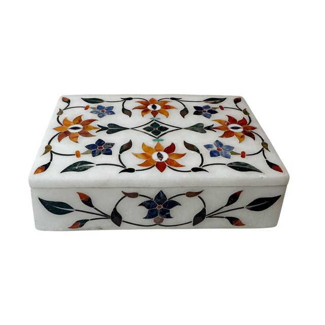 1940s Indian Marble Box Inlaid With Lapis and Agate For Sale - Image 11 of 13