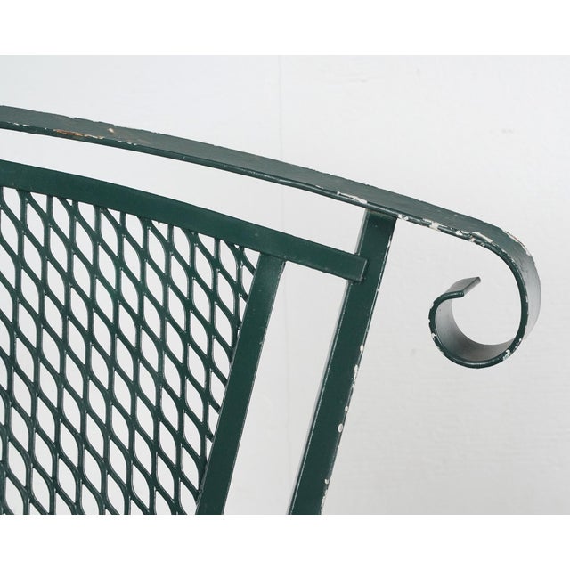 Late 20th Century Pair of Late 20th Century Green Mesh Wrought Iron Patio Chairs For Sale - Image 5 of 14
