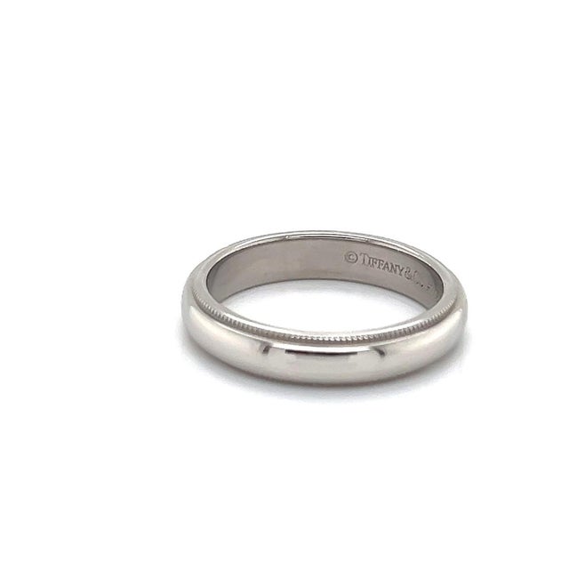 Experience the timeless elegance of David Yurman with this Onyx Intaglio 18k Yellow Gold Octagon Ring, a size 8...