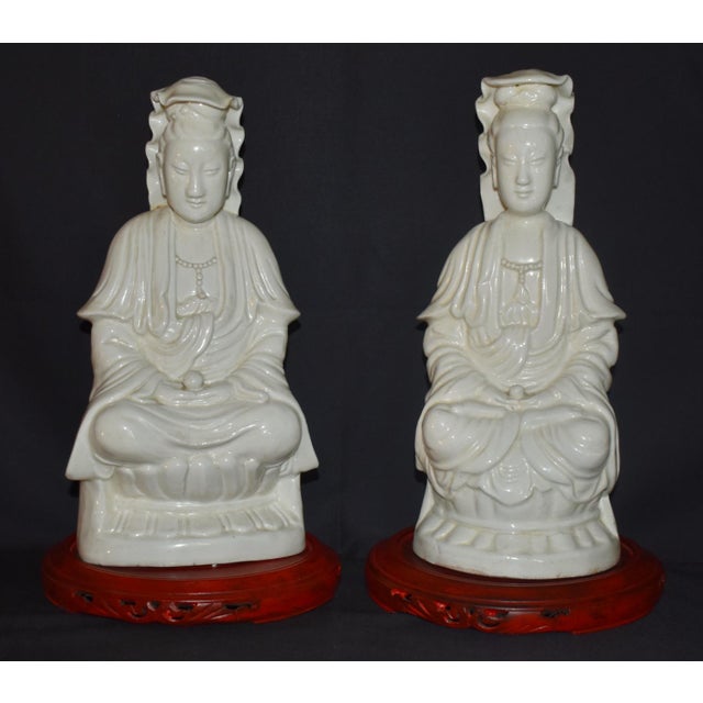 Pair Antique Chinese Blanc De Chine Porcelain Guanyin Statues Dehua Figures For Sale - Image 4 of 18