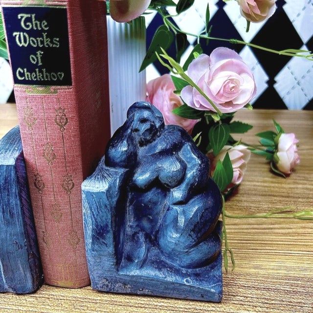 Greige Vintage Modernist Nude Rubenesque Female Signed Bookends - Eduardo Strauch 1994 For Sale - Image 8 of 9
