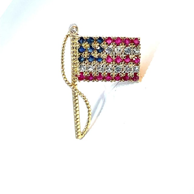 14k Yellow Gold Sapphire Studded Flag Pin For Sale - Image 10 of 10