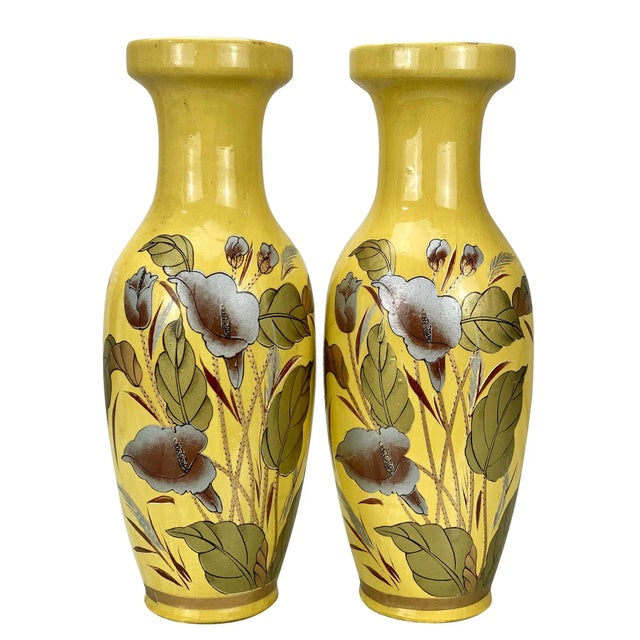Vintage Chinese Yellow Porcelain Calla Lily Floral Motif Vase - a Pair For Sale - Image 10 of 10
