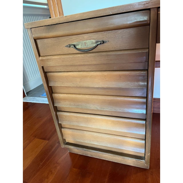Brown 1960s Mid-Century Modern Desk American Martinsville For Sale - Image 8 of 12
