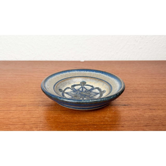 Mid-Century Modern Danish Studio Pottery Bowl by Marianne Starck for Michael Andersen Keramik, 1960s For Sale - Image 11 of 11