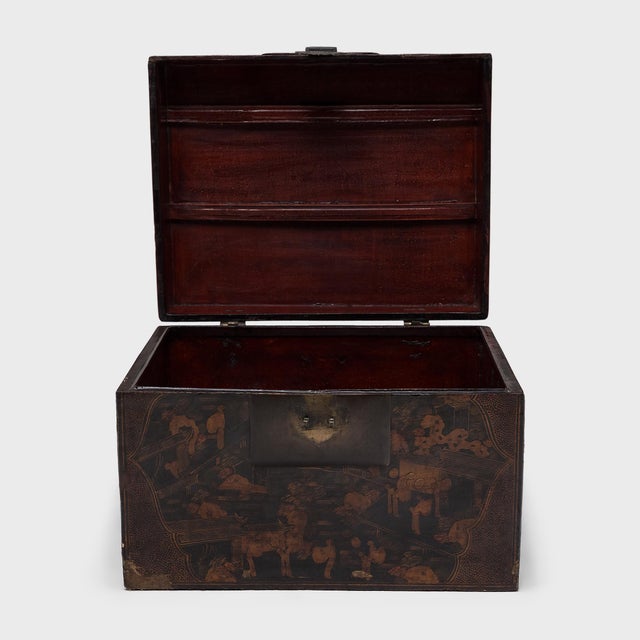 Chinese Palace Courtyard Trunk, C. 1900 For Sale In Chicago - Image 6 of 7