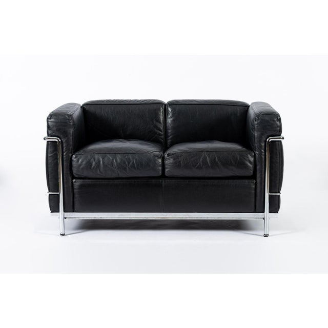 Authentic Cassina Lc2 Black Leather Two-Seat Sofa by Le Corbusier 1994 For Sale - Image 12 of 17