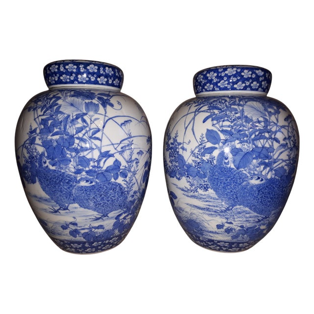 Covered Vases in Seto Porcelain, Set of 2 For Sale