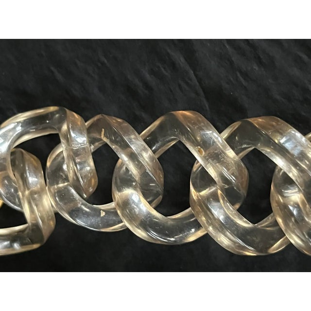 Mid-Century Modern Vintage 90's Chunky Two-Tone Lucite Chain Necklace For Sale - Image 3 of 9