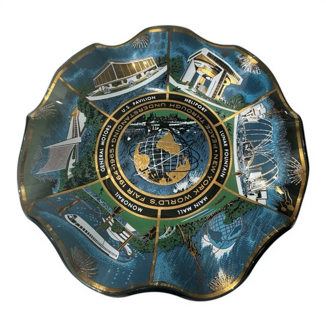 Vintage 1964–65 New York World’s Fair glass souvenir plate featuring the iconic Unisphere and “Peace Through...