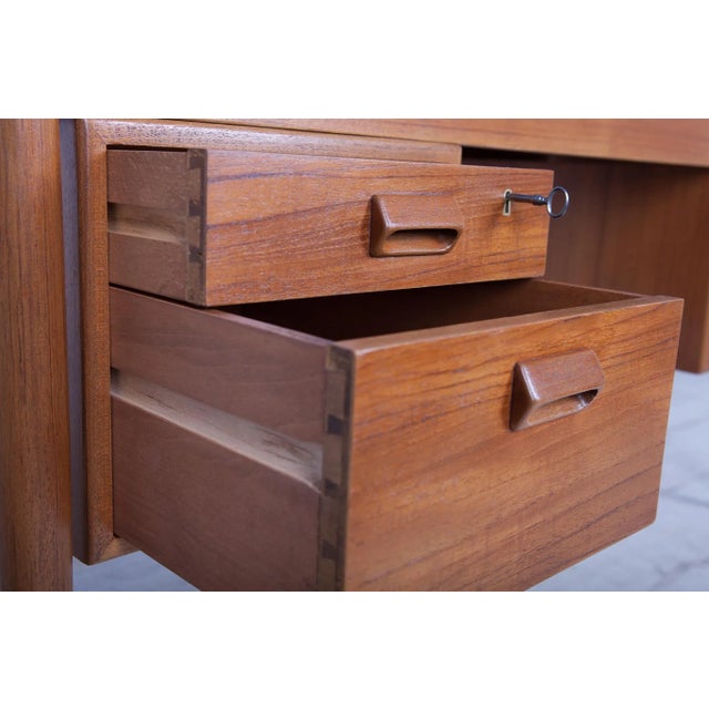 Danish Teak Desk by Børge Mogensen for Søborg Møbelfabrik, 1960s For Sale - Image 15 of 17