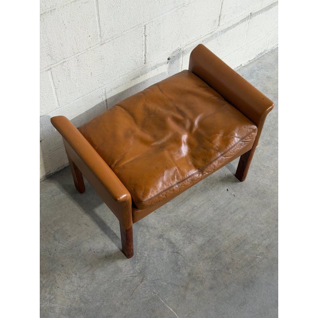 Mid-Century Modern Vintage Danish Modern Leather Ottoman in Style of Hans Olsen - Stool Footstool Mid Century Bench For Sale - Image 3 of 9