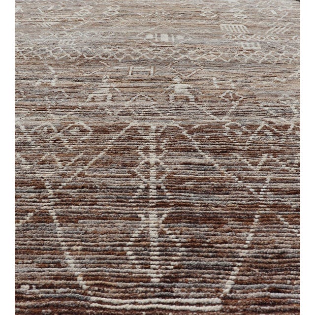 Moroccan Style Distressed Modern Rug in Diamond Design in Earthy Tones 6'5 X 9'4 For Sale - Image 4 of 11