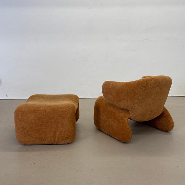 Textile Set of Djinn Lounge Chair and Ottoman Olivier Mourgue for Airborne, 1960s, Set of 2 For Sale - Image 7 of 9