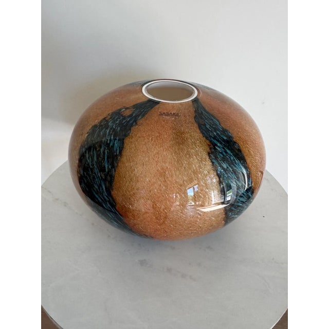 Amber Large Sasaki Japanese Art Glass Orb Vase – Amber & Teal Swirl – Sculptural Ikebana Centerpiece For Sale - Image 8 of 8