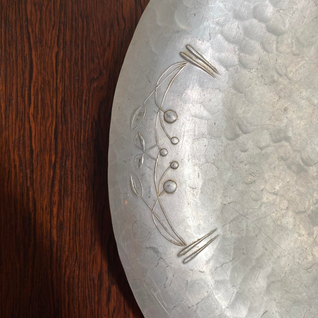 Mid 20th Century Hand Hammered Decorative Aluminum Floral Serving Platter For Sale - Image 4 of 10