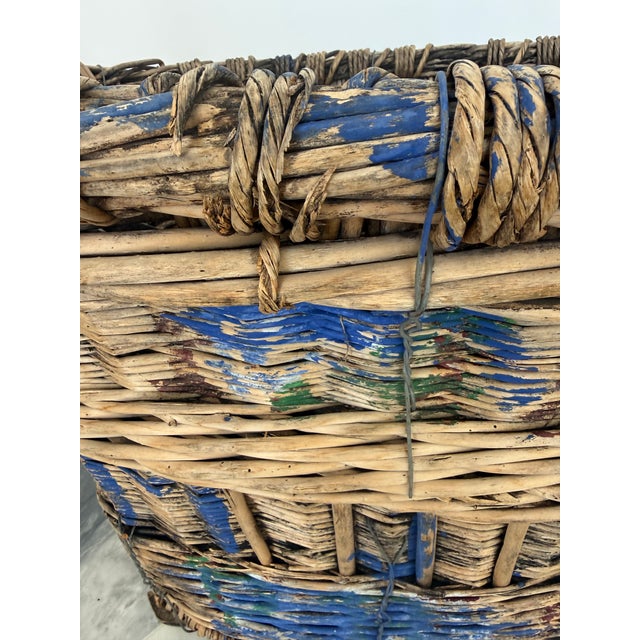 Large ,French , 20 Century Wicker Grape Harvesting Basket With Handles For Sale In Phoenix - Image 6 of 6