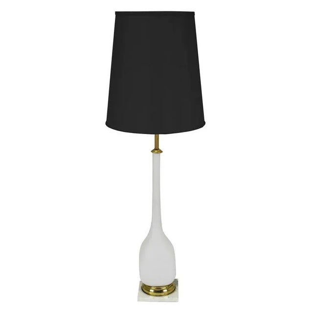 1950s White Murano Glass & Carrera Marble Base Table Lamp For Sale - Image 5 of 5