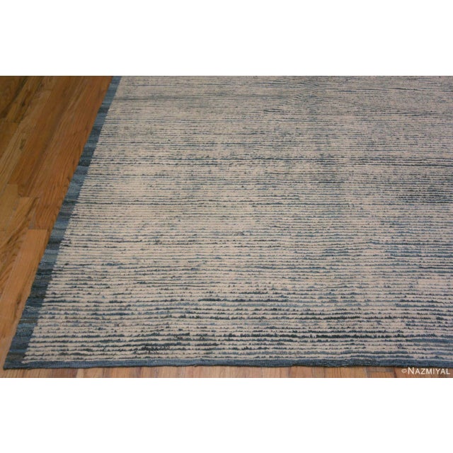 Nazmiyal Collection Large Modern Solid Area Rug For Sale - Image 4 of 8
