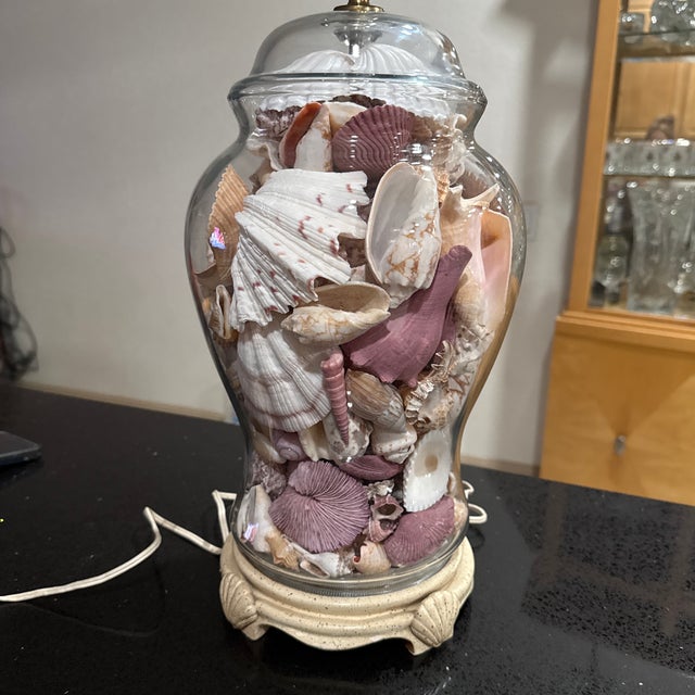 1980s Vintage Glass Seashell Lamp For Sale - Image 5 of 7