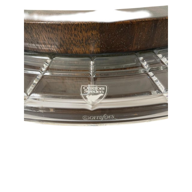 Late 20th Century Orrefors Sweden Acacia Wood Salad Serving Bowl With Lucite Handles. MCM For Sale - Image 5 of 7