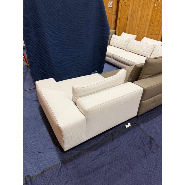 Minotti Lawrence Seating System For Sale - Image 11 of 18