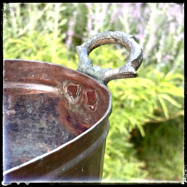 Vintage Copper Hammered Basin French Country Basin Planter With Steel Handles For Sale In Columbus - Image 6 of 11