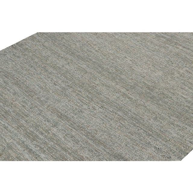 This contemporary 9x12 flatweave belongs to Rug & Kilim’s brand new collection—handwoven in all-natural jute. On the...