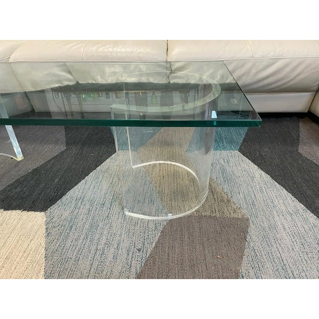 1950s 1950s Mid Century Modern Curved Lucite Double Pedestal Glass Coffee Table For Sale - Image 5 of 6