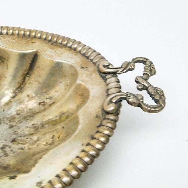 The platter was made at the Fraget plate factory in Warsaw. It comes from the years 1914-1939. Good condition. This piece...
