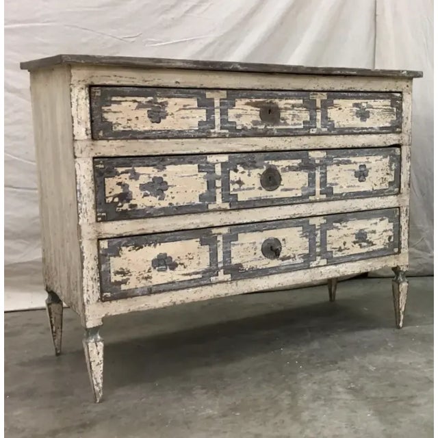 Cream Italian Tuscan Painted Three Drawer Commode Dresser For Sale - Image 8 of 9