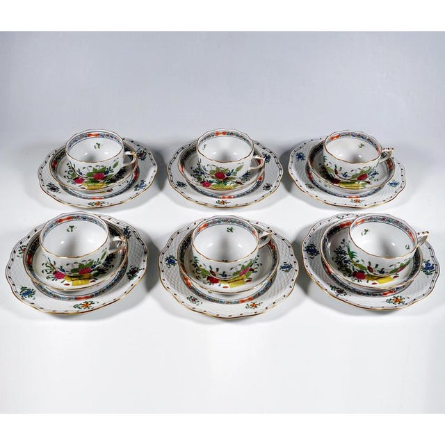Fleurs Des Indes Coffee and Dessert Set for Six People from Herend, Set of 21 For Sale - Image 5 of 10