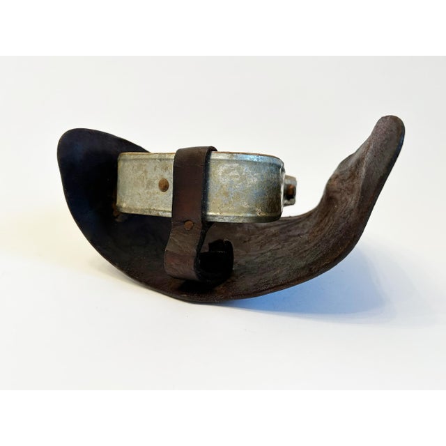 Brown Saddle Stirrup Tapaderos, 1930s Western Horse Decor For Sale - Image 8 of 9