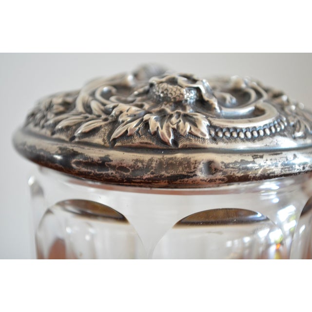 Crystal Box with Floral Decor in Sterling Silver, 1900s For Sale - Image 9 of 13