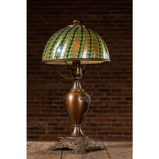 Art Nouveau 1900s Art Nouveau Edward Miller Art Nouveau Art Glass Table Lamp For Sale - Image 3 of 10