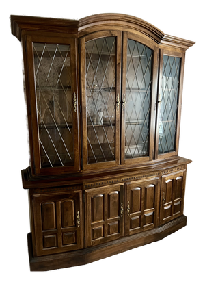 Ethan Allen China Cabinet Vintage Georgian