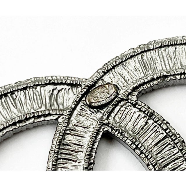 2000 - 2009 Chanel Grey Enamel CC Corner Crystals Large Brooch For Sale - Image 5 of 5