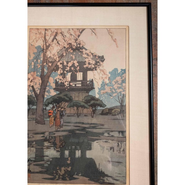 20th Century Japanese Ukiyo-E Woodblock Print "In a Temple Garden" by Hiroshi Yoshida For Sale - Image 4 of 18