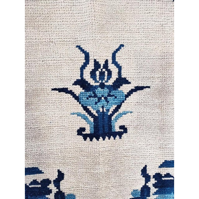 Late 19th Century 1880s Ivory Medallion Antique Chinese Ningxia Rug 5' 4" X 8' 3" Handknotted Wool Carpet For Sale - Image 5 of 5