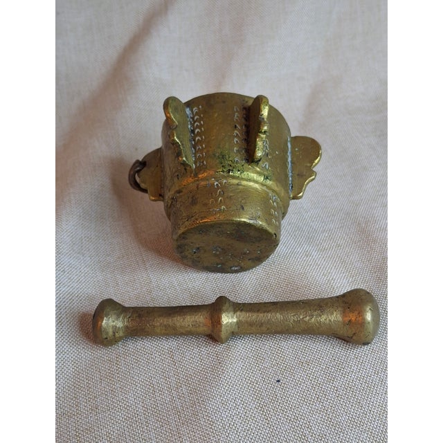 16th or 17th C? Spanish Renaissance Bronze Mortar and Pestle Ribbed Fin Judaica Antiquity For Sale - Image 9 of 16
