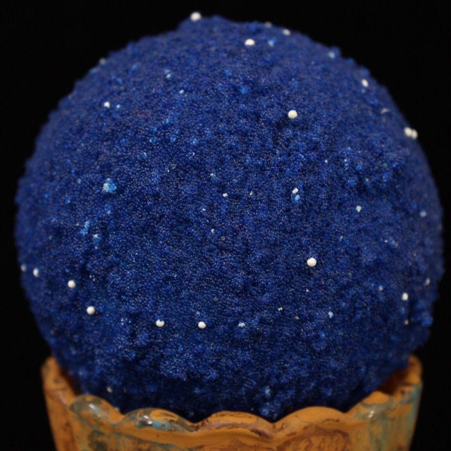 Late 19th Century Buddhist Relic Sphere With Shakyamuni Buddha, 1562g, Blue Crystal Ball For Sale - Image 9 of 9