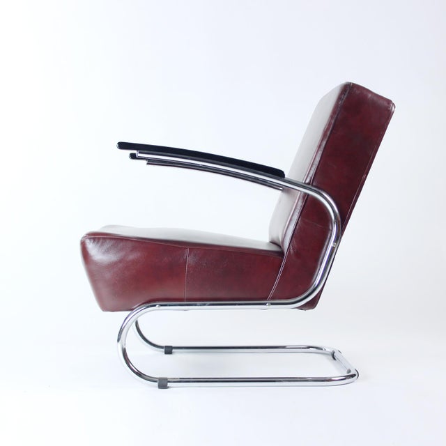 Bauhaus Armchair in Chrome and Leather, Former Czechoslovakia, 1930s For Sale - Image 15 of 17